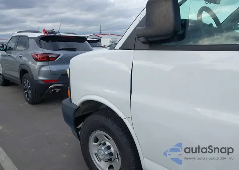 2017 Chevrolet Express 2500 Work Van из США, поврежденный, VIN 1GCWGAFF8H1246565